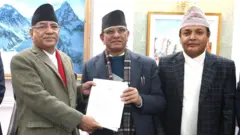 एनसेलको शेअर बिक्रीबारे प्रतिवेदन बुझाइँदै