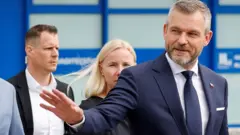 Петер Пелегрини на выходе из больницы