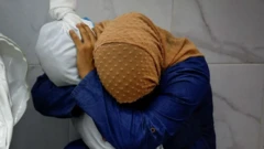 यह तस्वीर फ़लस्तीनी फ़ोटोग्राफर मोहम्मद सलीम ने ली है. 