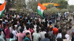 বুধবার বিক্ষোভের সময়ে প্রশাসন নিষ্ক্রিয় ছিল বলে মন্তব্য করেছে সুপ্রিম কোর্ট