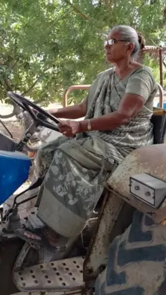 கணவர் மரணம், கடன் சுமையில் சிக்கிய குடும்பம் – துணிந்து டிராக்டர் ஏறிய பெண்