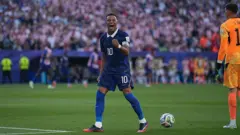 Kylian Mbappé na partida contra o Paraguai.