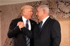 Pireezidaantii Ameerikaa Doonald Tiraamp  fi Ministira Muummee Israa'el Beeniyaamin Netaaniyaahu
