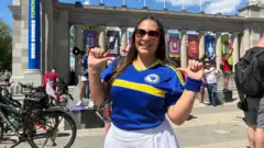 Layla Mesic, eine bosnisch-kanadische Staatsbürgerin, die das Spiel am Freitag besuchte, sagte, sie sei „heute zu 100 % bosnisch“.