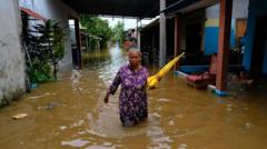 Banjir rob dengan ketinggian 'sangat ekstrem' melanda pantai utara Jawa - 'Inilah tolok ukur mitigasi pemerintah'