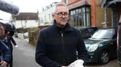 ဂယ်ရီလိုင်နကာ 