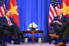 Tổng thống Hoa Kỳ Joe Biden gặp Chủ tịch nước Việt Nam Tô Lâm bên lề kỳ họp thứ 79 Đại hội đồng Liên Hợp Quốc tại New York ngày 25/9/2024