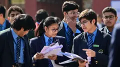 बोर्ड परीक्षा देने वाले स्टूडेंट्स