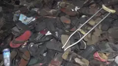 ত্রাণ বিতরণের সাথে জড়িতদের আটক করা হয়েছে। 
