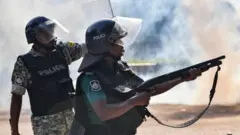 বাংলাদেশে জুলাই-অগাস্ট আন্দোলনের সময়কার ঘটনা গুরুত্ব পেয়েছে মার্কিন রিপোর্টে