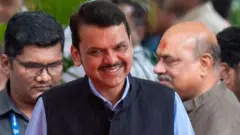 'मी पुन्हा येईन', देवेंद्र फडणवीसांच्या ट्वीटमुळे खळबळ