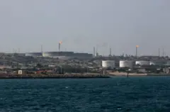 د ایران خارګ ټاپو