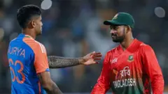 సూర్యకుమార్ యాదవ్, నజ్ముల్ హుస్సైన్ శాంతో