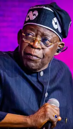 Onyeisiala Bola Tinubu na-achị Naịjirịa