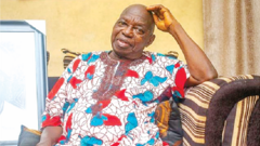 "Ẹní bá rokúròyín, mo wíi lórúkọ Olúwa, ọ́sán gangan làá gbọ̀'kú aró, òjijì làfọ̀n wọ̀ …"– Àgbà òṣèré tíátà, Lere Paimo wúre ọdún