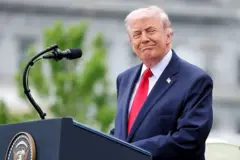 الرئيس الأمريكي دونالد ترامب.