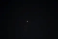 Cielo de Qatar con luces