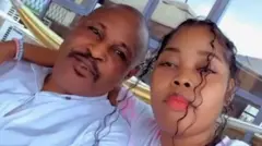 Aworan Saidi Balogun ati ọmọbinrin rẹ to ku