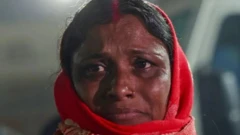 Женщина с грустным лицом