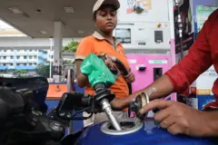 எரிவாயு, பெட்ரோல்- டீசல், தட்டுப்பாடு, தமிழ்நாடு, மத்திய கிழக்கு 