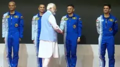 भारतको पहिलो अन्तरिक्ष उडानका लागि चार जनासँग प्रधानमन्त्री नरेन्द्र मोदी