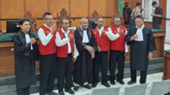Didakwa lakukan makar, empat warga Papua mulai disidangkan di Makassar – 'Mereka cuma antar surat, tapi dituduh berencana makar' 