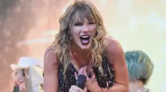 ဖျော်ဖြေမှုတစ်ခုက ပေါ့ပ်စတား တေလာဆွစ်ဖ် 