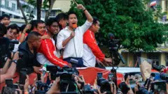 ပီတာလင်ဂျာရိုရတ်ပါတီက မဲဆန္ဒရှင်တွေကို အတိတ်ကကိစ္စတွေ ချန်ထားခဲ့ဖို့ တိုက်တွန်း  