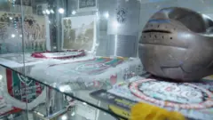 Vitrine do museu do Exeter