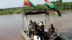 የ﻿ጋምቤላ ከተማን በሚያቋርጠው ባሮ ወንዝ 