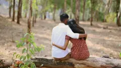 પ્રતીકાત્મક તસવીર