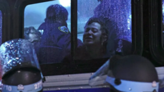 اعتقال متظاهرين