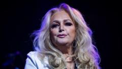 Певица Бонни Тайлер, знаменитая хитом Total Eclipse of the Heart, умерла в возрасте 75 лет после тяжелой болезни