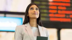 ઇમિગ્રૅશન ઍન્ડ ફોરેનર્સ બિલ – 2025, નિત્યાનંદ રાય, મનીષ તિવારી, સંસદમાં ચર્ચા, ચાર કાયદામાંથી એક કાયદો, સિલેક્ટ કમિટી, સંયુક્ત સંસદીય સમિતિની માગ, બીબીસી ગુજરાતી, બીબીસી ન્યૂઝ ગુજરાતી 