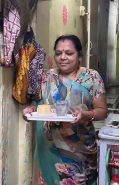 surat 4 feet house