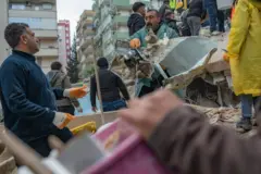 Адана шаарындагы куткаруу иштери