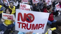 Протест против тарифов Трампа в Южной Корее
