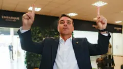 Flávio Bolsonaro.