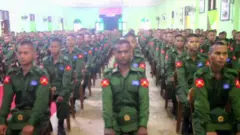 စစ်မှုထမ်းဖို့ မြို့ကြီးပြကြီးက အတင်းအကျပ် ခေါ်ဆောင်မှုတွေ