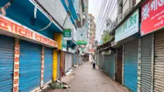 থমথমে পরিবেশ বিরাজ করছে গোপালগঞ্জে