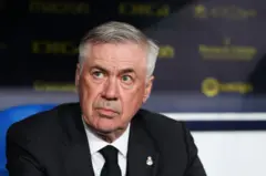 LeenjisaaRiyaal Maadirid, Kaarloo Anchelootii