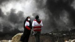 Qué es la "lluvia negra", la otra amenaza que sufre Teherán por los ataques de EE.UU. e Israel contra Irán