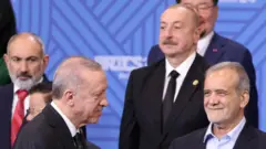 Президенты Турции, Ирана, Азербайджана и Армении на встрече стран БРИКС в 2024 году в Казани