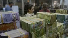 رزم من أوراق الليرة السورية