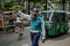 পুলিশ