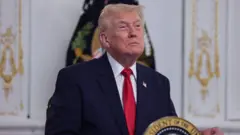 الرئيس الأمريكي دونالد ترامب