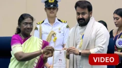 தாதா சாஹேப் பால்கே விருதை மோகன் லால் பெற்ற தருணம்