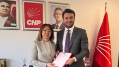 Avukat Mehmet Pehlivan, Şubat sonunda Ekrem imamoğlu'nun adaylık başvurusunu CHP Genel Başkan Yardımcısı Gül Çiftçi'ye sunmuştu
