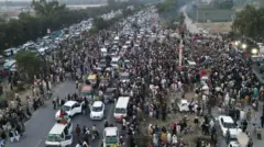 Supporters of Imran Khan dey do protest