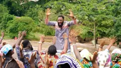 Woli Arole n gbadura fawọn eeyan